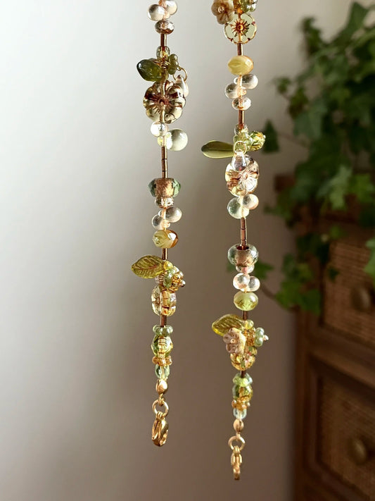 The Garden Held Its Breath — Floral Beaded Bracelet
